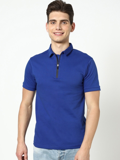 

Bewakoof Men Blue Polo Collar Applique T-shirt