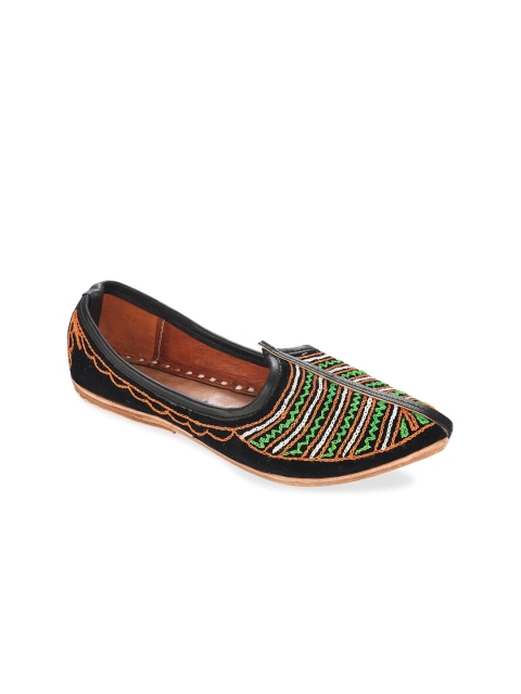 

Hulya Men Multicoloured Embroidered Leather Mojaris, Multi