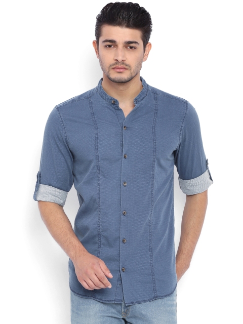 

IVOC Men Blue Slim Fit Denim Casual Shirt