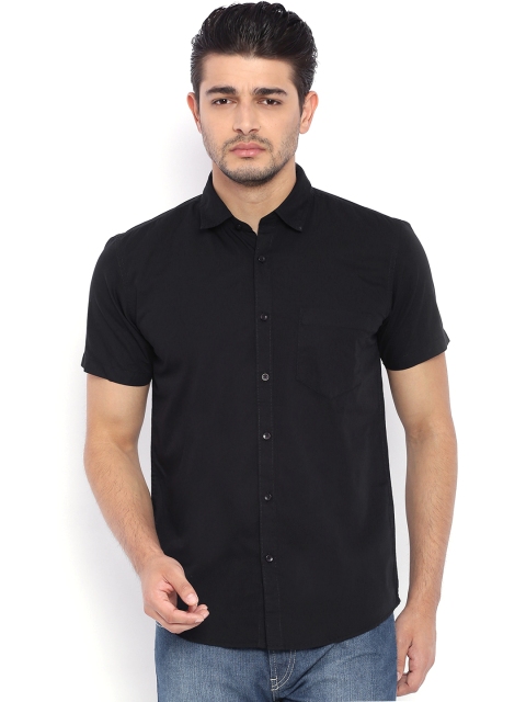 

IVOC Men Black Slim Fit Solid Casual Shirt