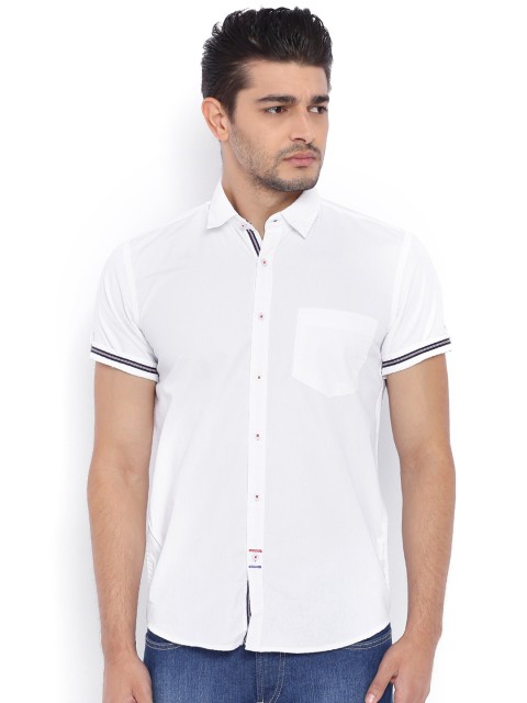 

IVOC Men White Slim Fit Solid Casual Shirt