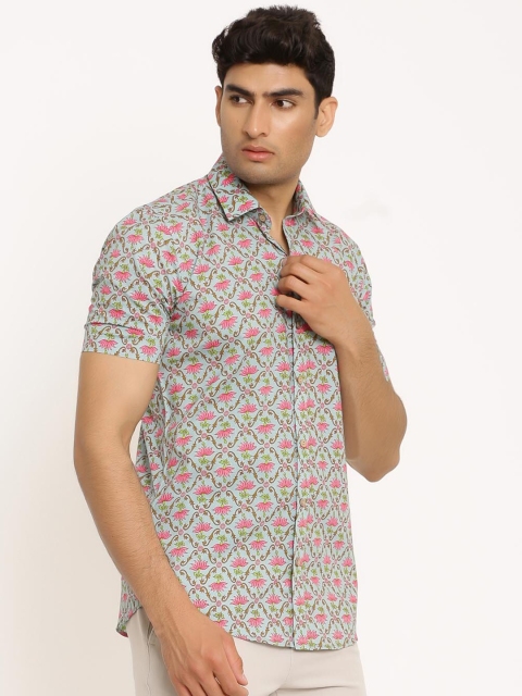 

Tistabene Men Green Floral Printed Casual Shirt