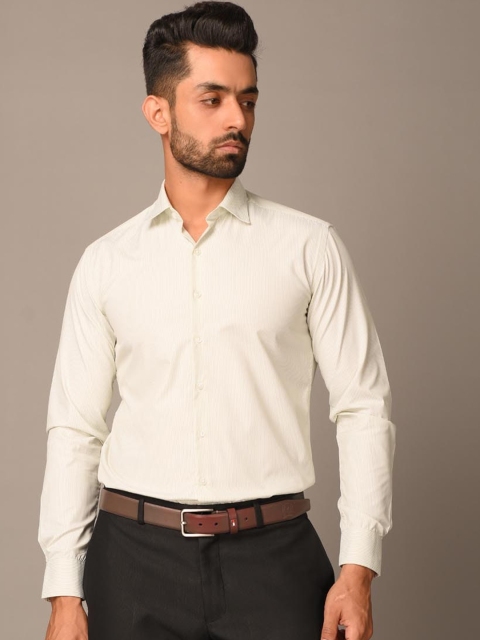 

Tistabene Men Green Opaque Casual Shirt