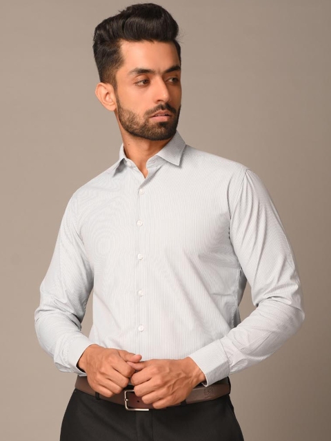 

Tistabene Men Grey Opaque Printed Casual Shirt