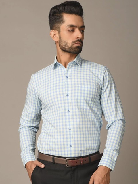 

Tistabene Men Purple Opaque Checked Casual Shirt