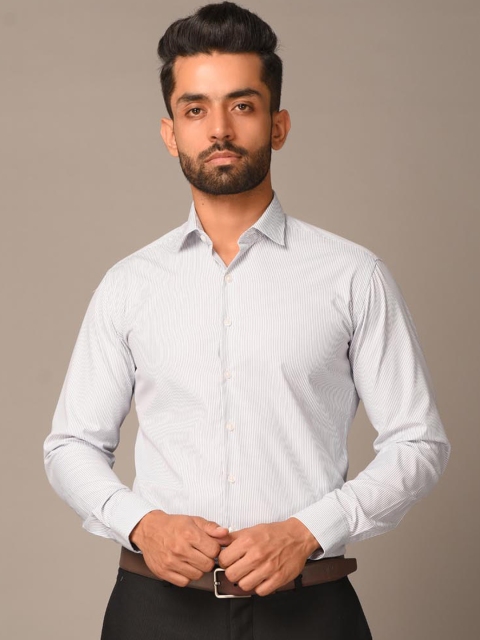 

Tistabene Men Grey Opaque Striped Formal Shirt