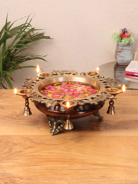 

Aapno Rajasthan Brown Brass Urli with 5 Oil Lamp Diyas & Bells