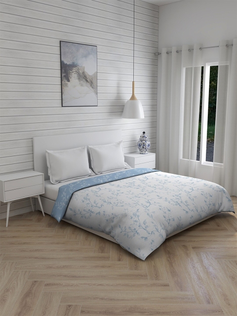 

Boutique Living India Blue & White Floral AC Room 120 GSM Double Bed Comforter