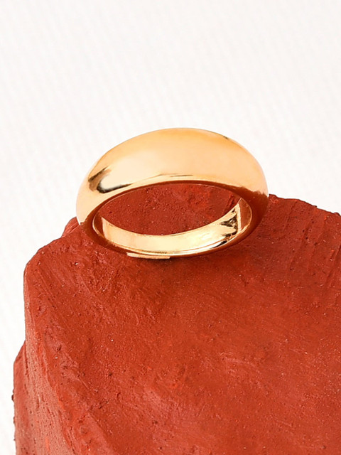 

Accessorize Women Gold-Toned Band Finger Ring