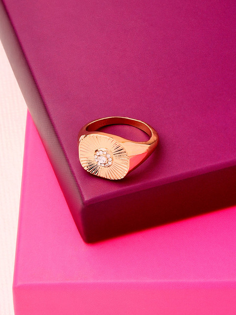 

Accessorize Gold-Toned & White Crystal-Studded Reconnected Ribbed Sparkle Signet Finger Ring