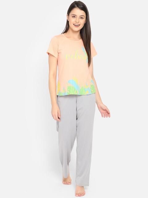 

Clovia Women Orange & Grey Printed Night suit