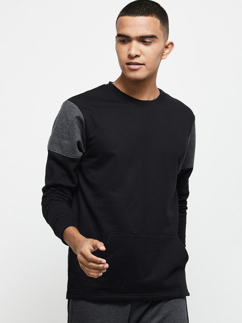 

max Men Black & Grey Colourblocked Sweatshirt