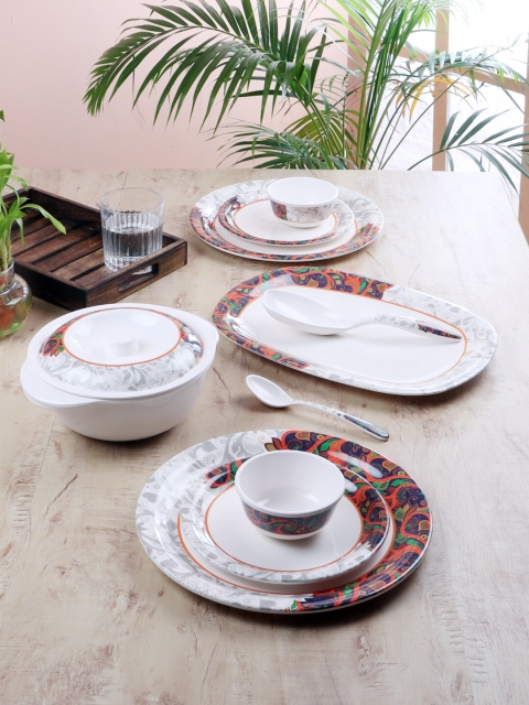 

CDI 40 Pcs White & Green Pieces Printed Melamine Glossy Dinner Set