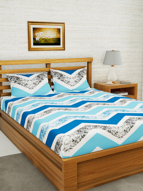 

BIANCA Blue & White Geometric 152 TC Queen Bedsheet with 2 Pillow Covers