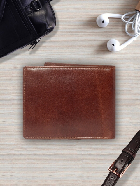

LOUIS STITCH Men Brown Leather Two Fold Wallet