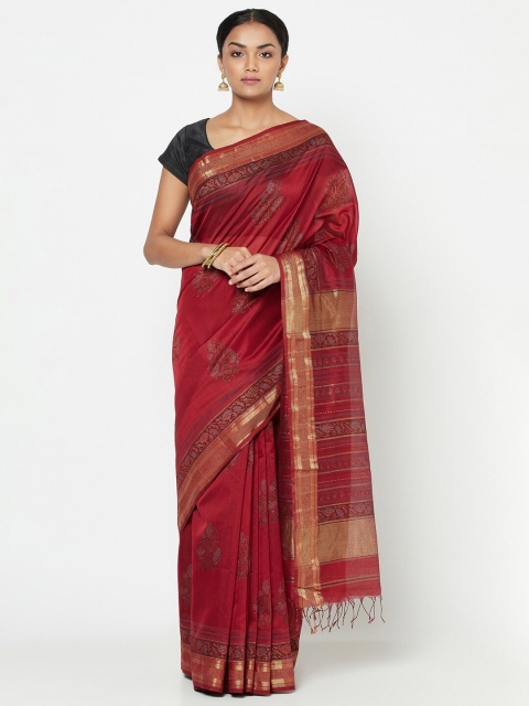 

Fabindia Maroon & Gold-Toned Maheshwari Printed Zari Silk Cotton Block Print Saree
