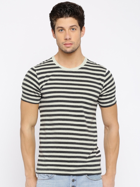 

American Crew Men Off-White & Charcoal Grey Striped Round Neck T-Shirt