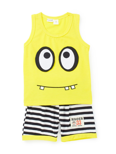 

SteezMe Boys Yellow & White Big Eyes Printed T-shirt With Shorts