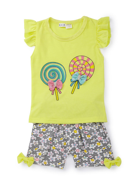 

SteezMe Girls Yellow & Grey Printed T-shirt with Shorts