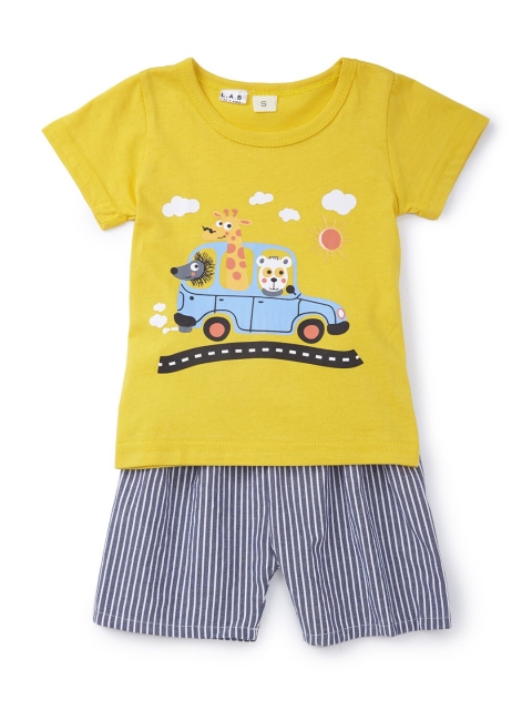 

SteezMe Boys Yellow & Blue Animals In The Car Printed T-shirt with Shorts