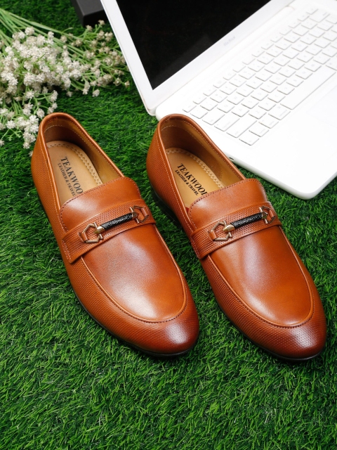 

Teakwood Leathers Men Tan Brown Textured Leather Formal Loafers