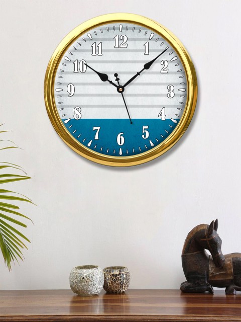 

999Store White & Blue Printed Traditional Wall Clock