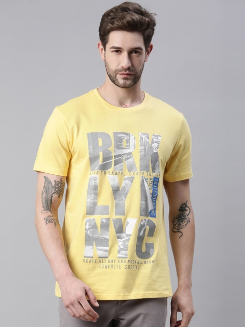

Breakbounce Men Yellow & Grey Typography Printed T-shirt