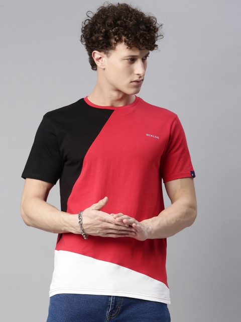 

Breakbounce Men Red & White Colourblocked T-shirt