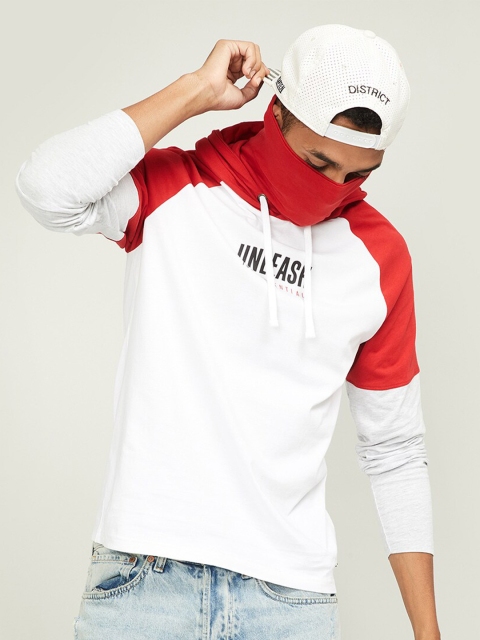 

Bossini Men Red & White Colourblocked Hooded Slim Fit T-shirt