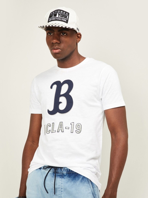 

UCLA Men White Cotton Printed Slim Fit T-shirt