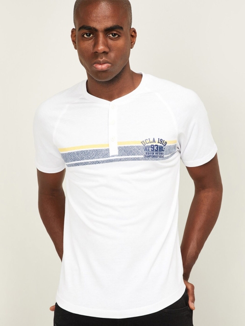 

UCLA Men White & Grey Colourblocked Slim Fit T-shirt