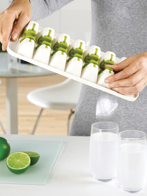 

Joseph Joseph White & Green Quicksnap Plus Dishwasher Safe Ice Tray