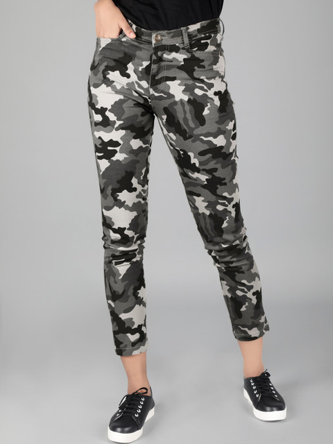 

Roadster Women Grey Camouflage Printed Joggers