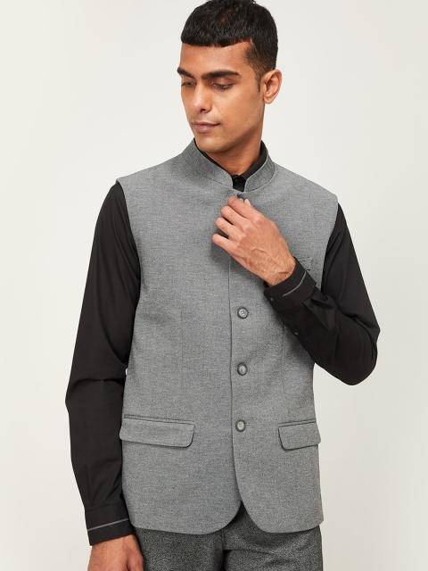 

CODE by Lifestyle Men Grey Lightweight Tailored Jacket