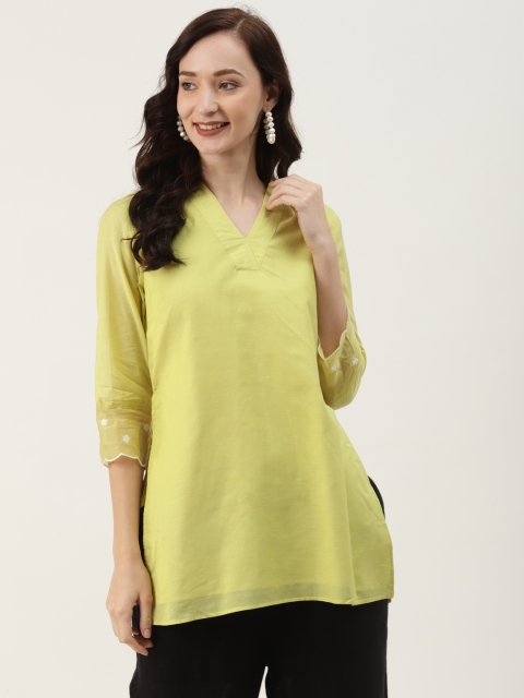 

Ancestry Green Solid V-Neck Kurti
