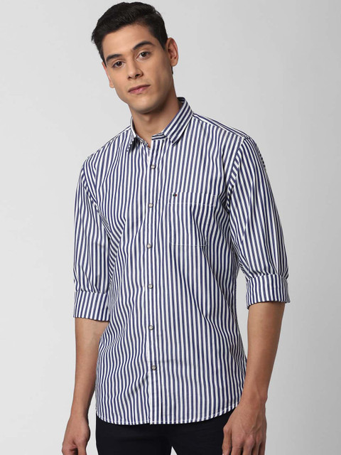 

Peter England Casuals Men White Slim Fit Opaque Striped Casual Shirt