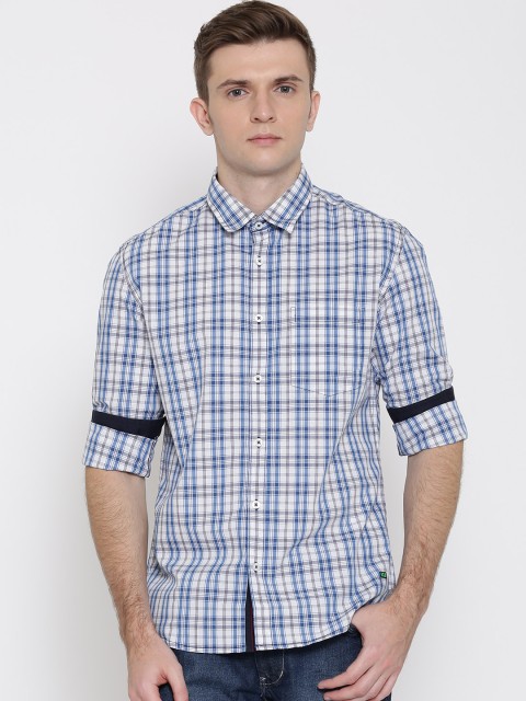 

Numero Uno Men Blue Checked Casual Shirt