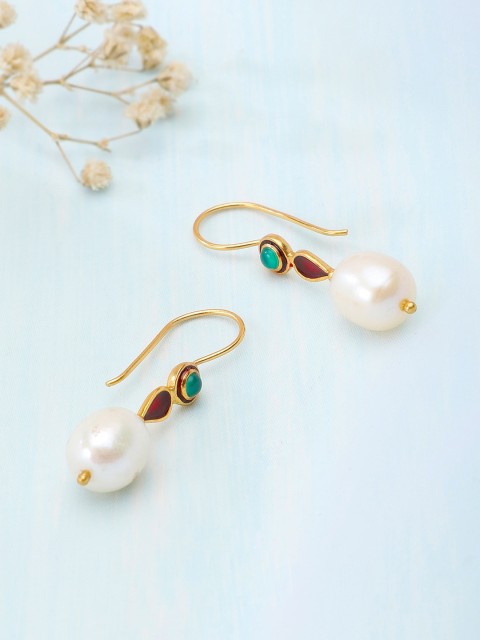 

Fabindia Gold-Toned & Red Contemporary Studs Earrings