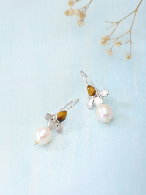 

Fabindia Silver-Toned Contemporary Studs Earrings