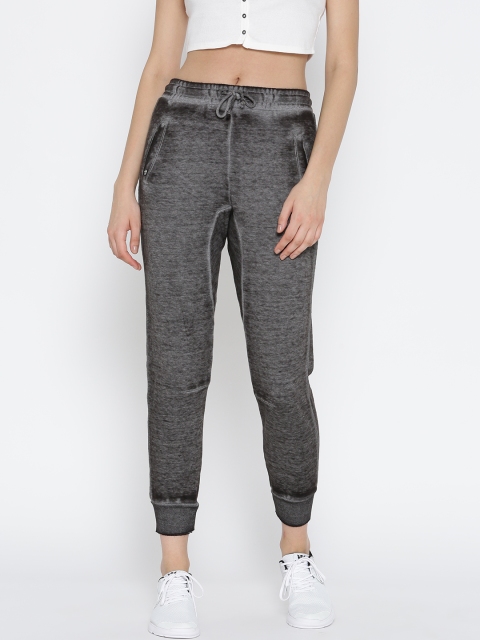 

ONLY Women Charcoal Grey Washed Regular Fit Cuffed Trousers