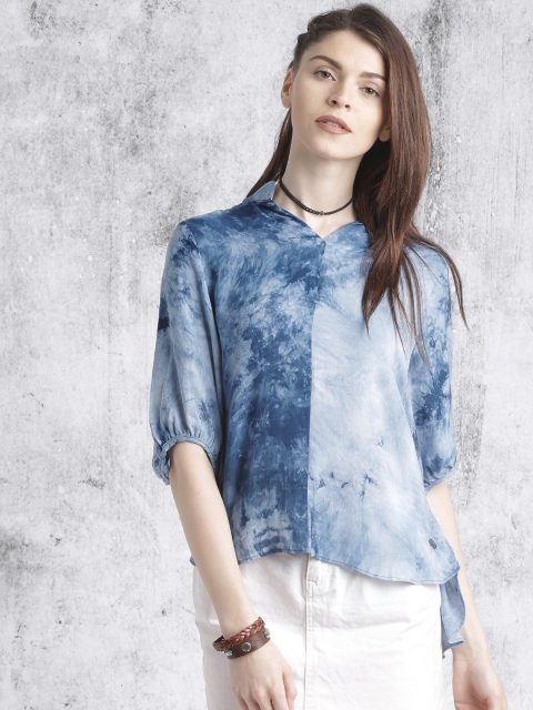 

Roadster Women Blue Tie-Dyed High-Low Top