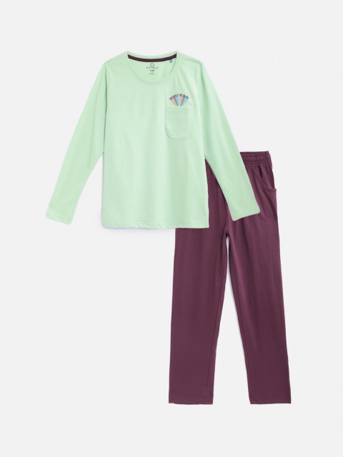

Sweet Dreams Girls Green & Purple Solid Night Suit