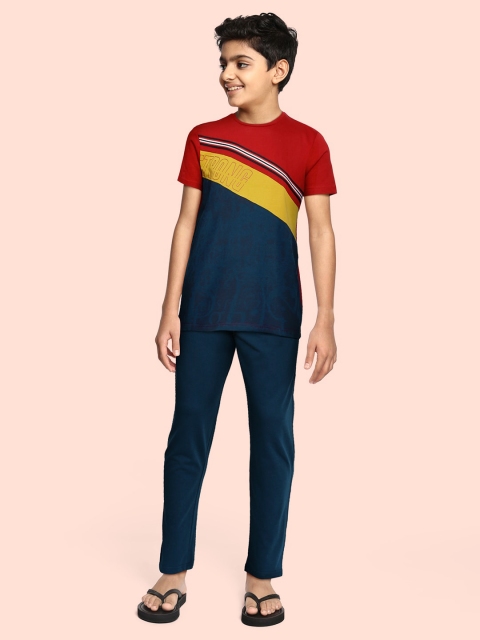 

Sweet Dreams Boys Red & Navy Blue Printed Night suit