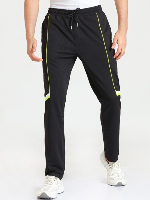 

POKER ACTIVE Men Black & Green Solid Dry-Fit Track Pants