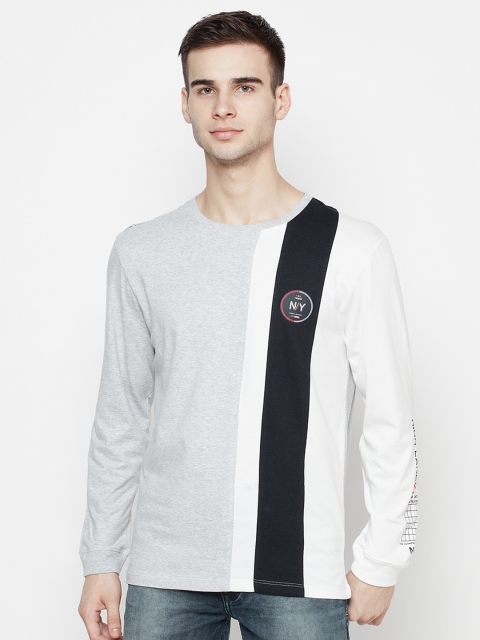 

METTLE Men Grey & Navy Blue Colourblocked T-shirt