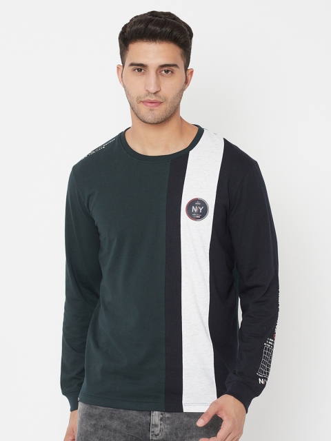 

METTLE Men Navy Blue & White Colourblocked T-shirt