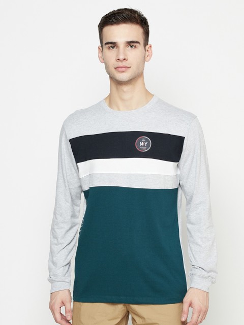 

METTLE Men Grey & Black Striped T-shirt