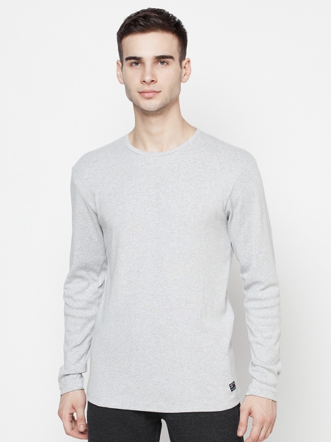 

METTLE Men Grey Solid T-shirt