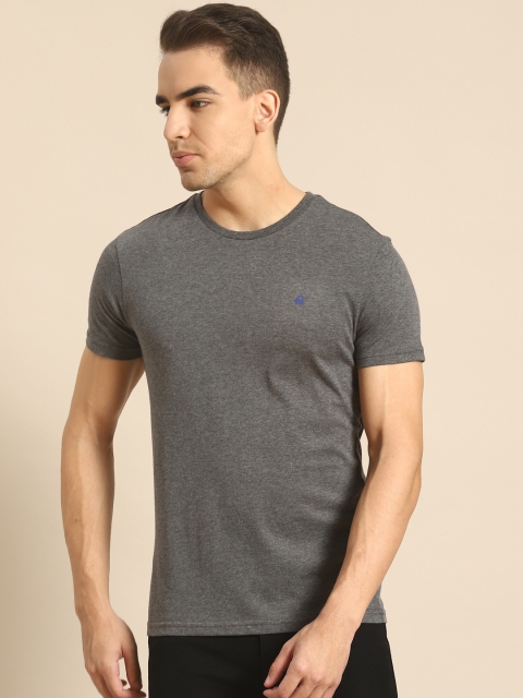 

United Colors of Benetton Men Charcoal Grey T-shirt