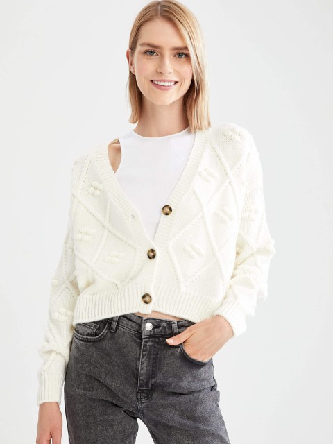 

DeFacto Women White Cable Knit REGULAR FIT Tricot Crop Cardigan